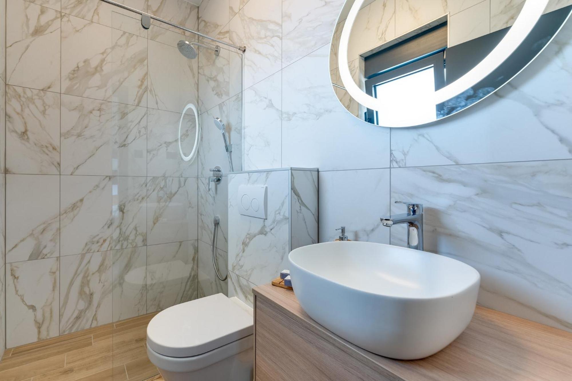 Luxury Villa Verbenico Hills- Amazing Sea View, Pool With Whirpool And Waterfall, Beach, In Famous Wine Region - Your Holiday With Style Vrbnik Luaran gambar