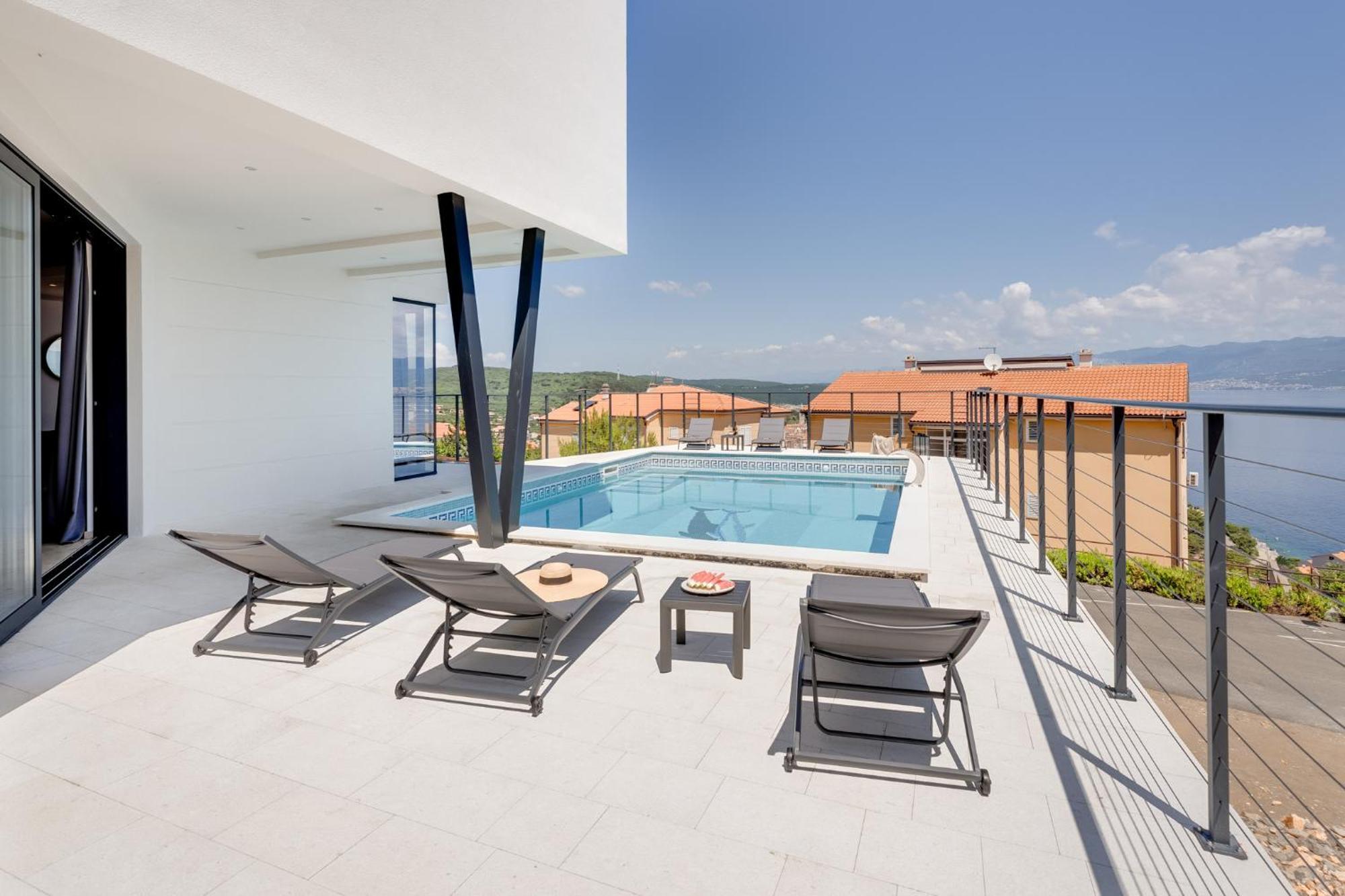 Luxury Villa Verbenico Hills- Amazing Sea View, Pool With Whirpool And Waterfall, Beach, In Famous Wine Region - Your Holiday With Style Vrbnik Luaran gambar